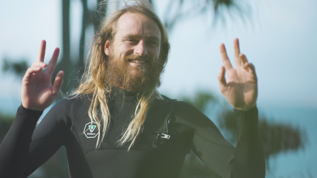 Vissla 7 Seas Comp 3/2 Full Suit with Steven Sawyer