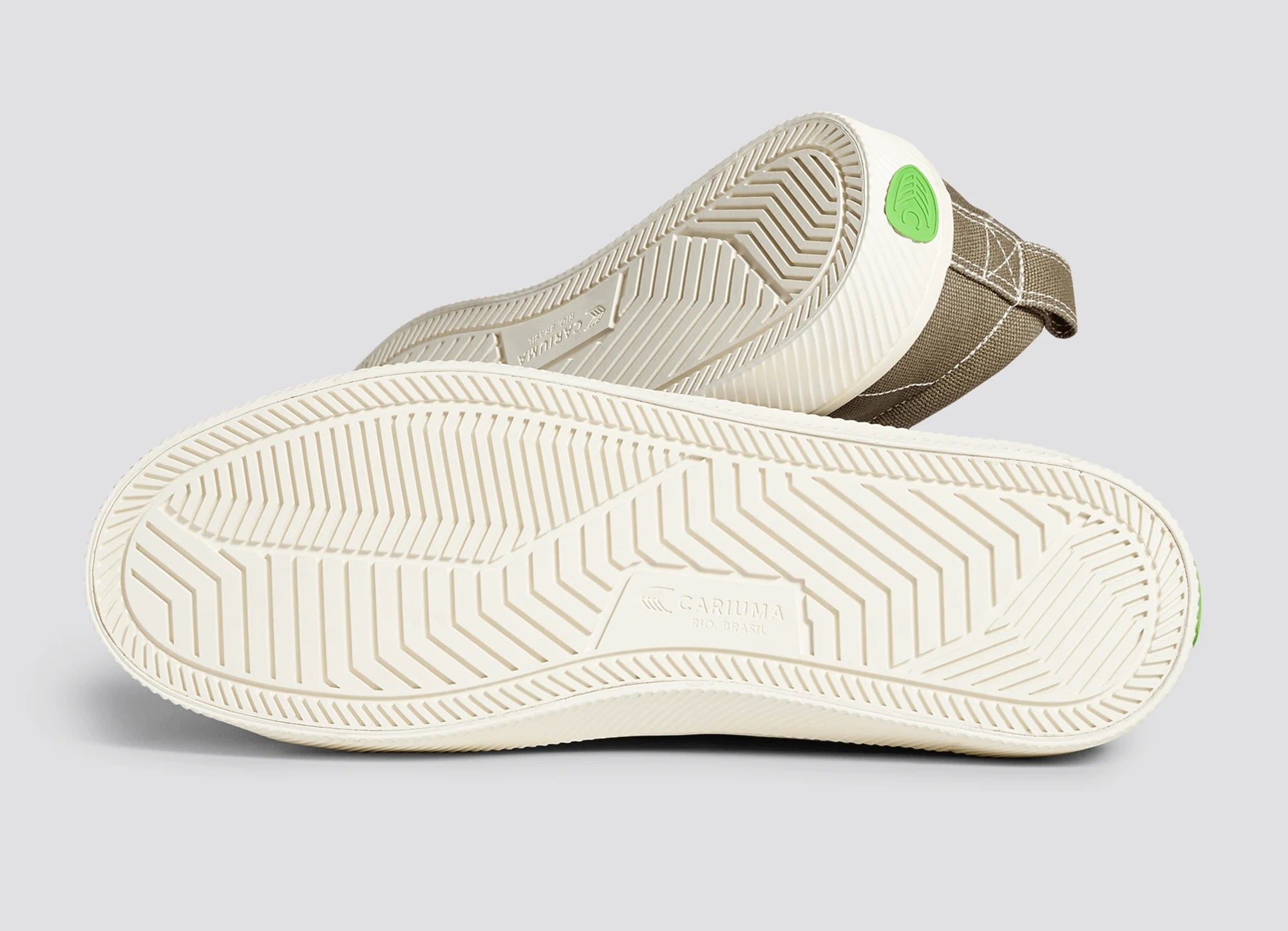 Cariuma OCA Low Burnt Sand Canvas