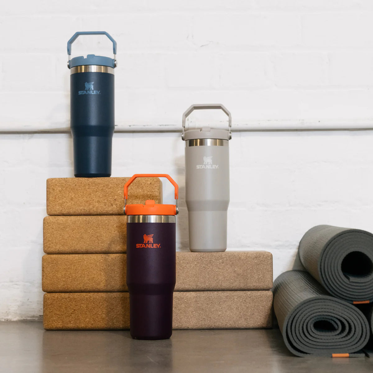 Stanley The Iceflow Flip Straw Tumbler 0.89L Navy