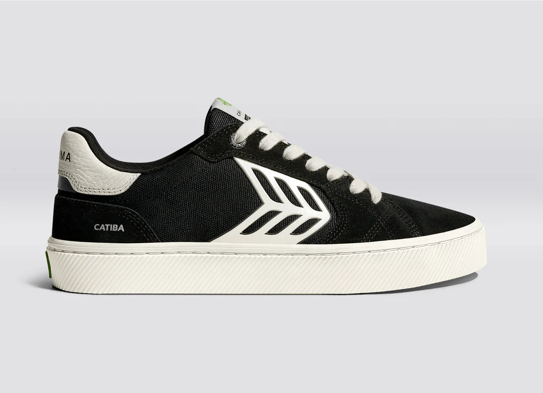 Cariuma Unisex Catiba Pro 2.0 Black Suede Ivory