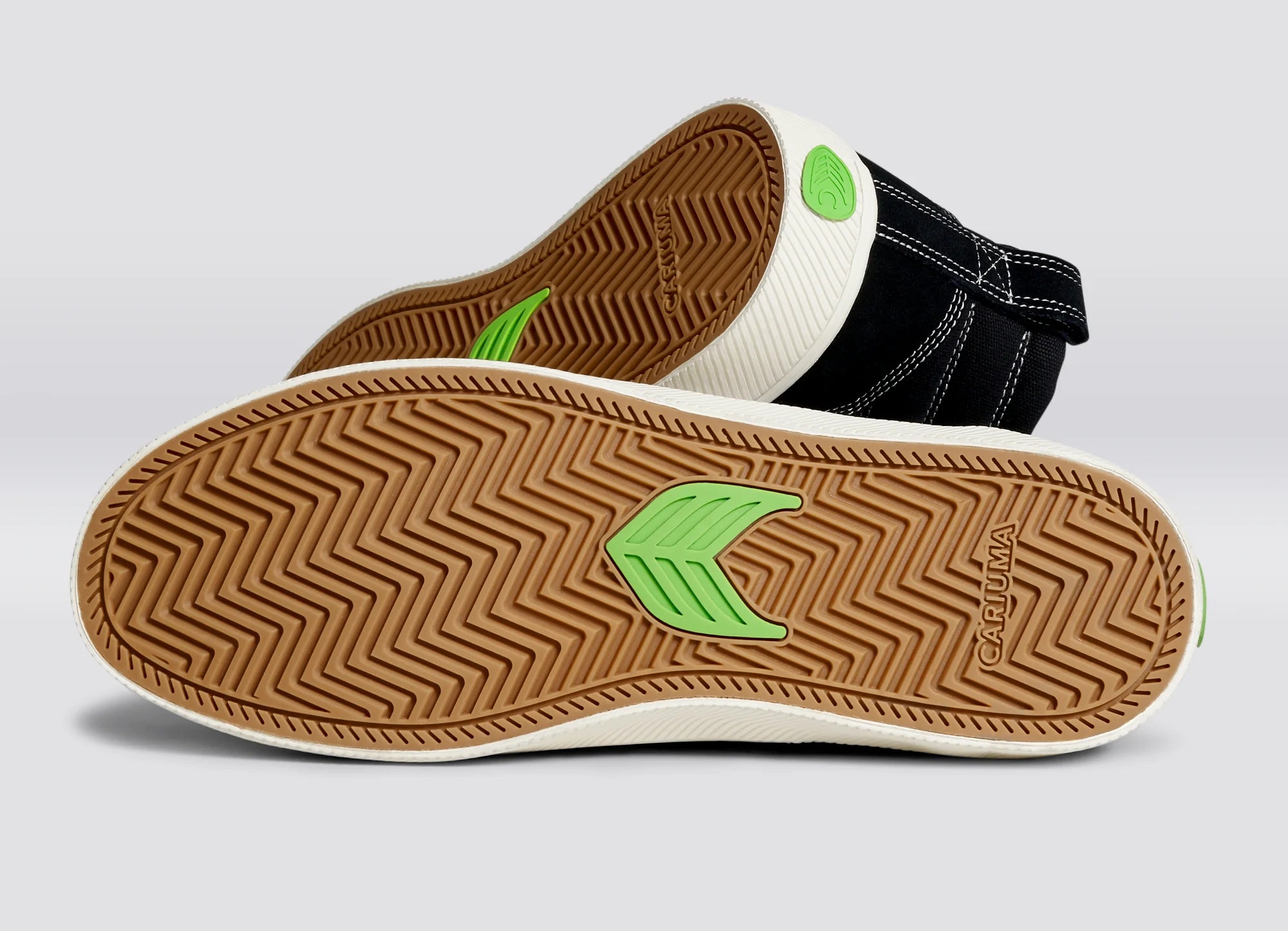 Cariuma CATIBA PRO High Black Suede And Canvas