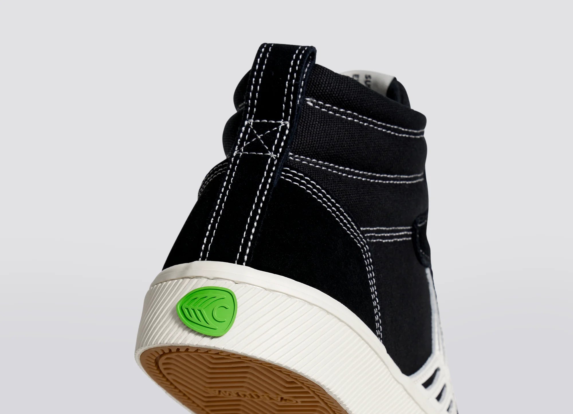 Cariuma CATIBA PRO High Black Suede And Canvas
