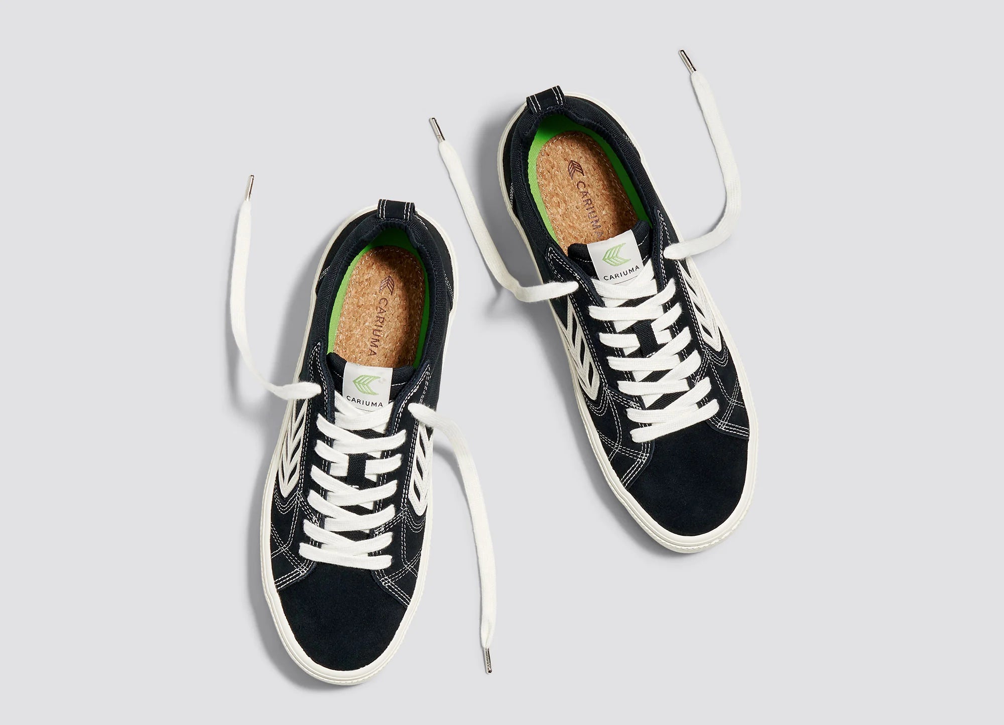 Cariuma Womens Catiba Pro Low Black Contrast