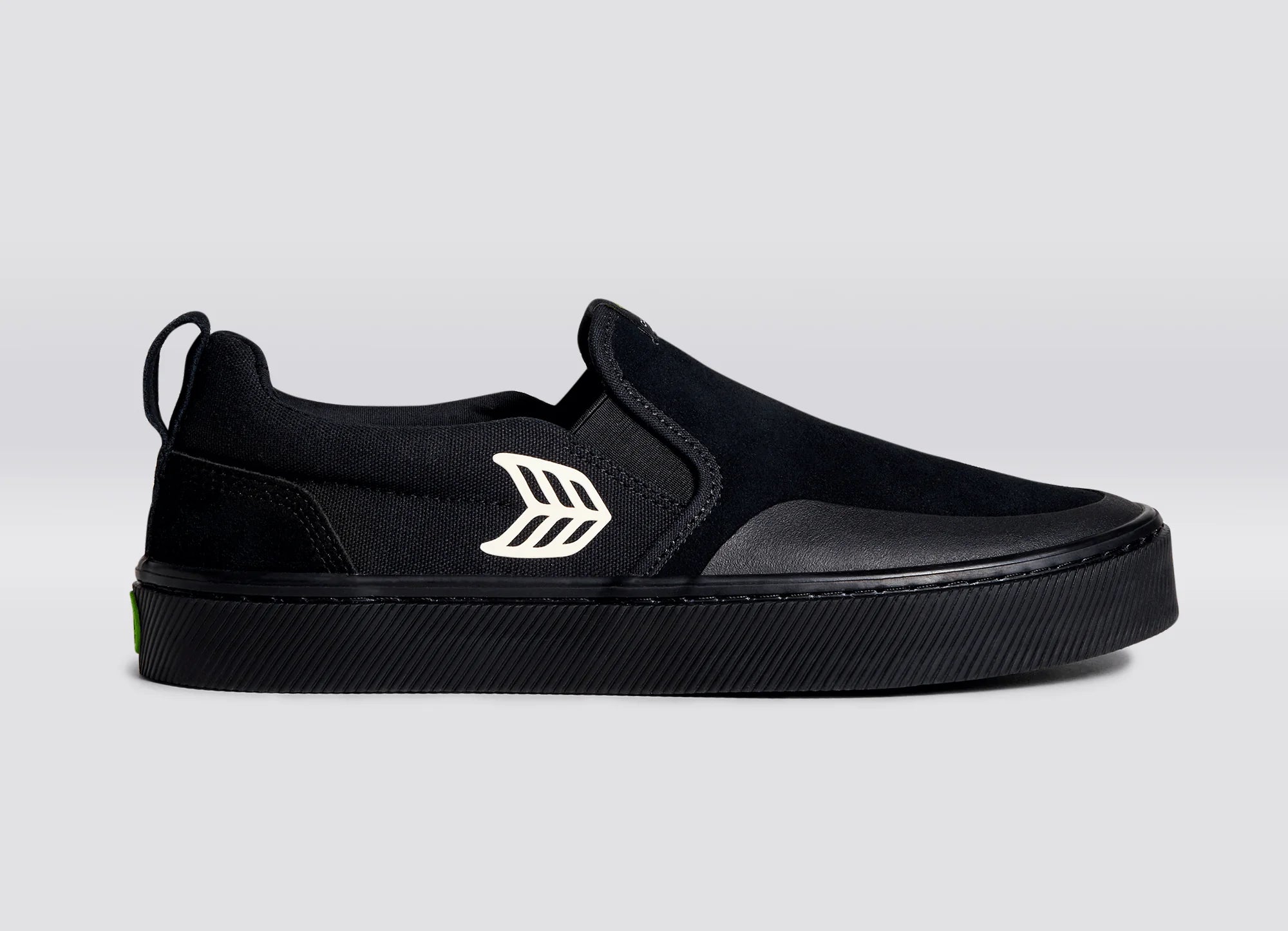 Cariuma Slip On Skate PRO All Black Suede And Canvas Ivory