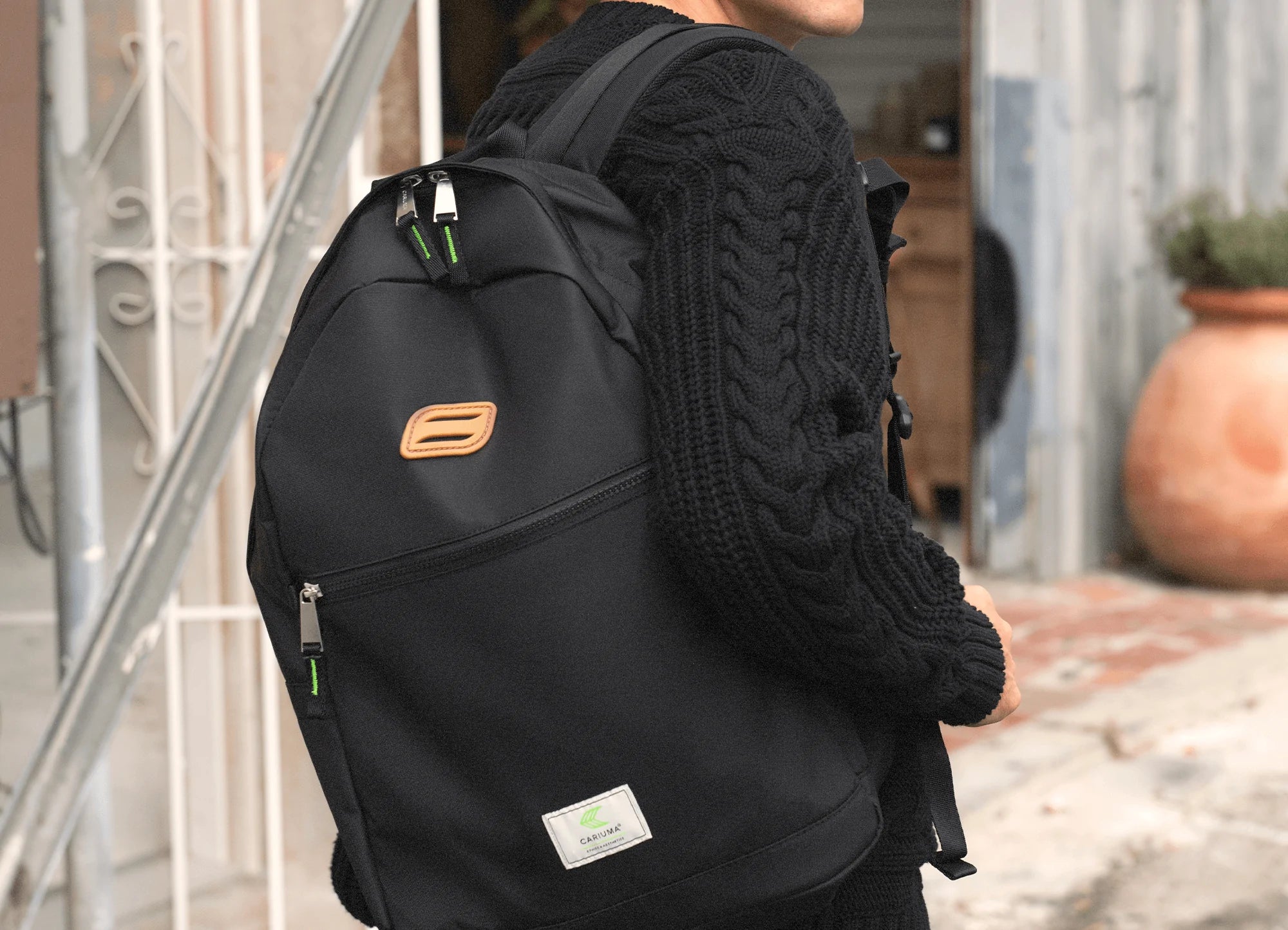 Cariuma JJ Backpack Black