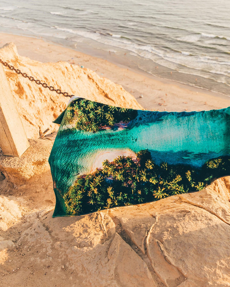 Leus Changing Tides Foundation Beach Towel