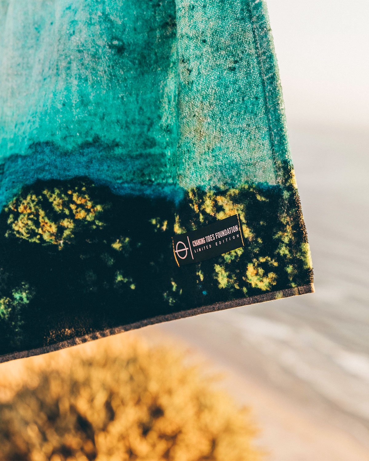 Leus Changing Tides Foundation Beach Towel