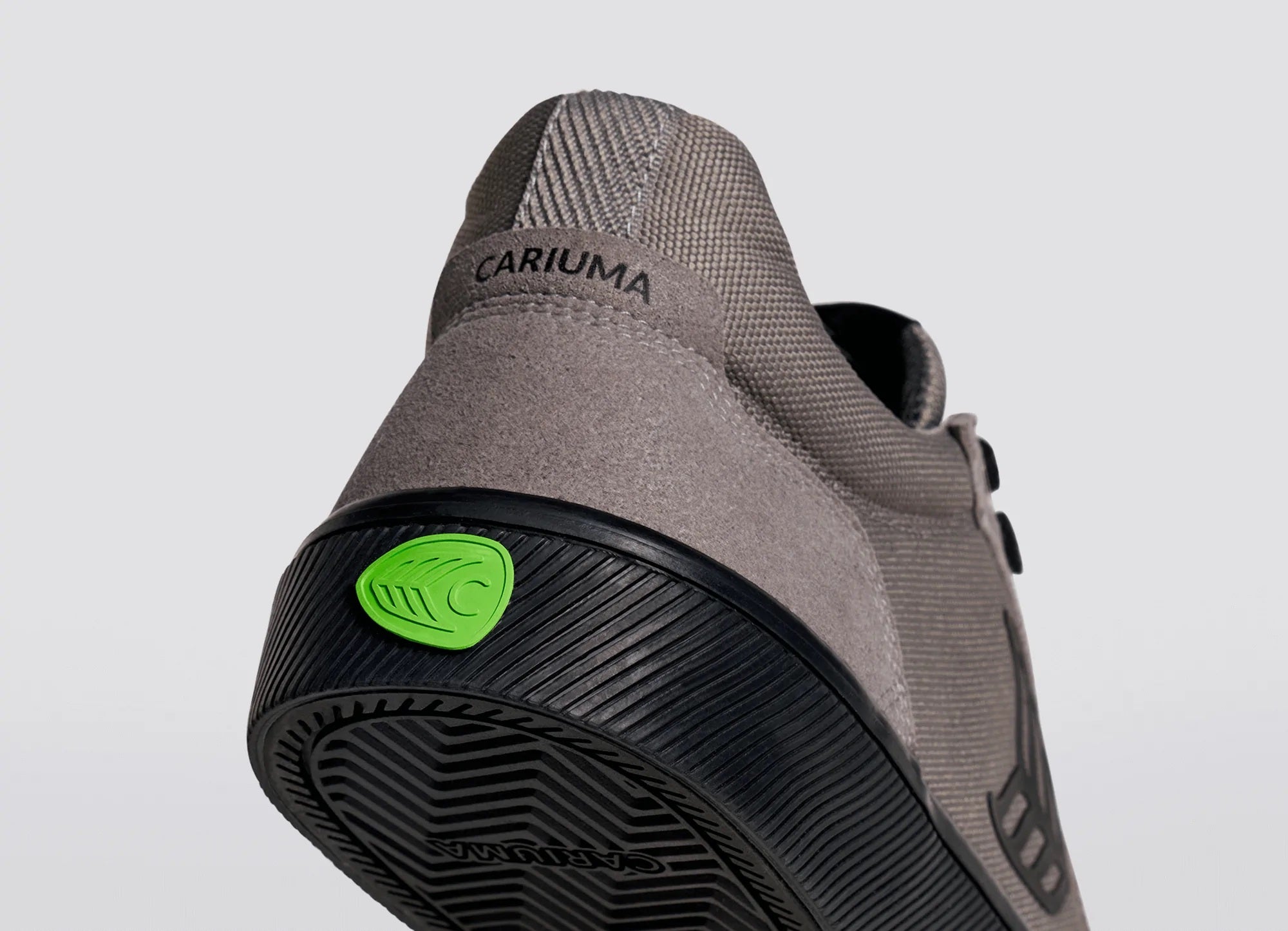 Cariuma Vallely Skate Charcoal Grey Suede CGB